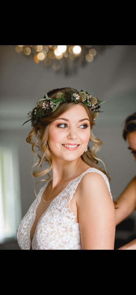 Brautstyling whatsapp image 2024 01 01 at 15.55.21