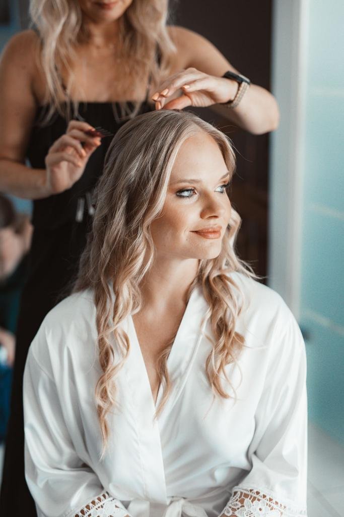 Brautstyling whatsapp image 2024 01 01 at 15.59.30 (6)