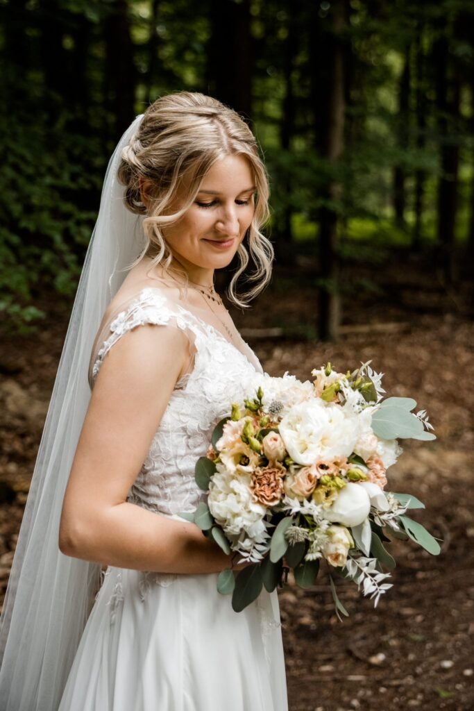 Brautstyling 6680f88f a233 491d 8cb6 0ac12a9b3420